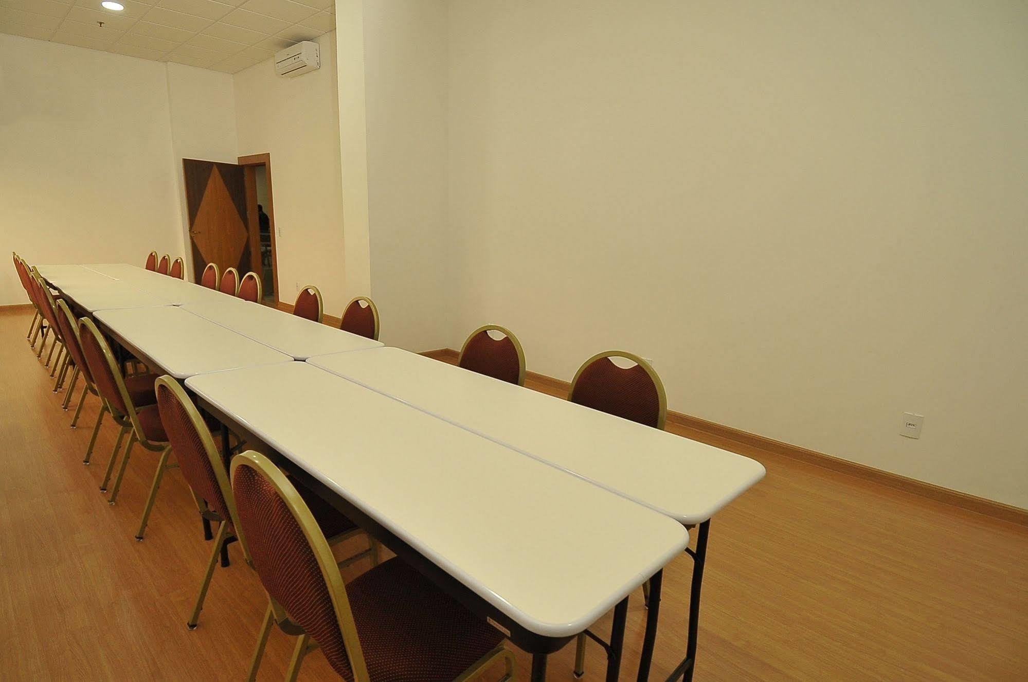 Hotel Maestro Premium Cascavel กัสกาเวล ภายนอก รูปภาพ